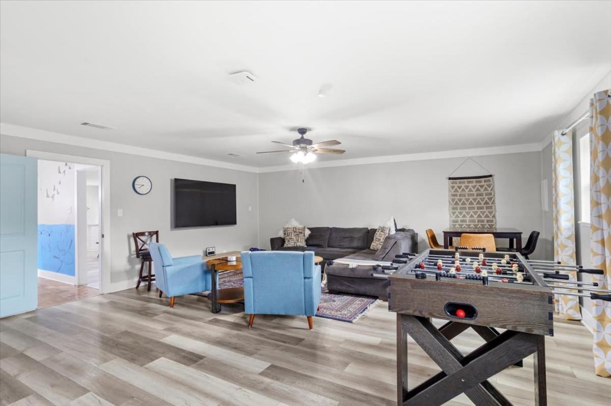 Ranch Home Gem 5Br Home Sleeps 12 With Game Room Gulfport Buitenkant foto