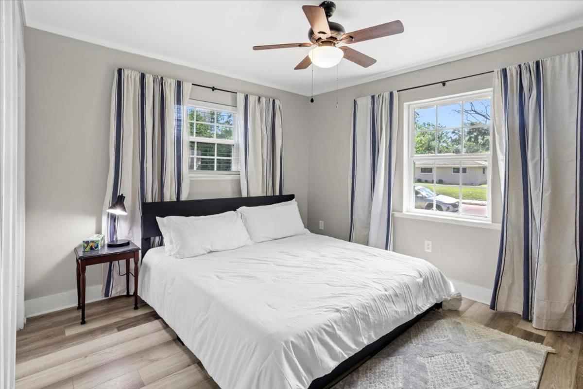 Ranch Home Gem 5Br Home Sleeps 12 With Game Room Gulfport Buitenkant foto