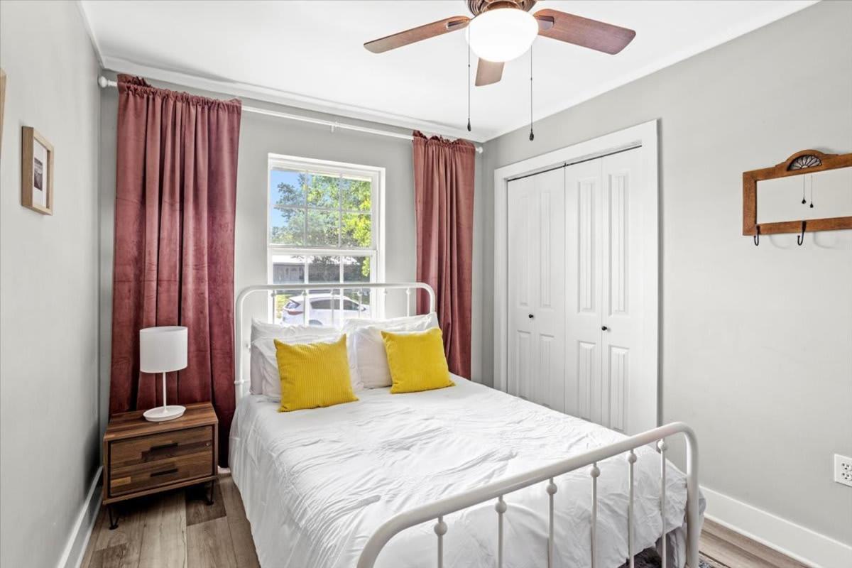 Ranch Home Gem 5Br Home Sleeps 12 With Game Room Gulfport Buitenkant foto
