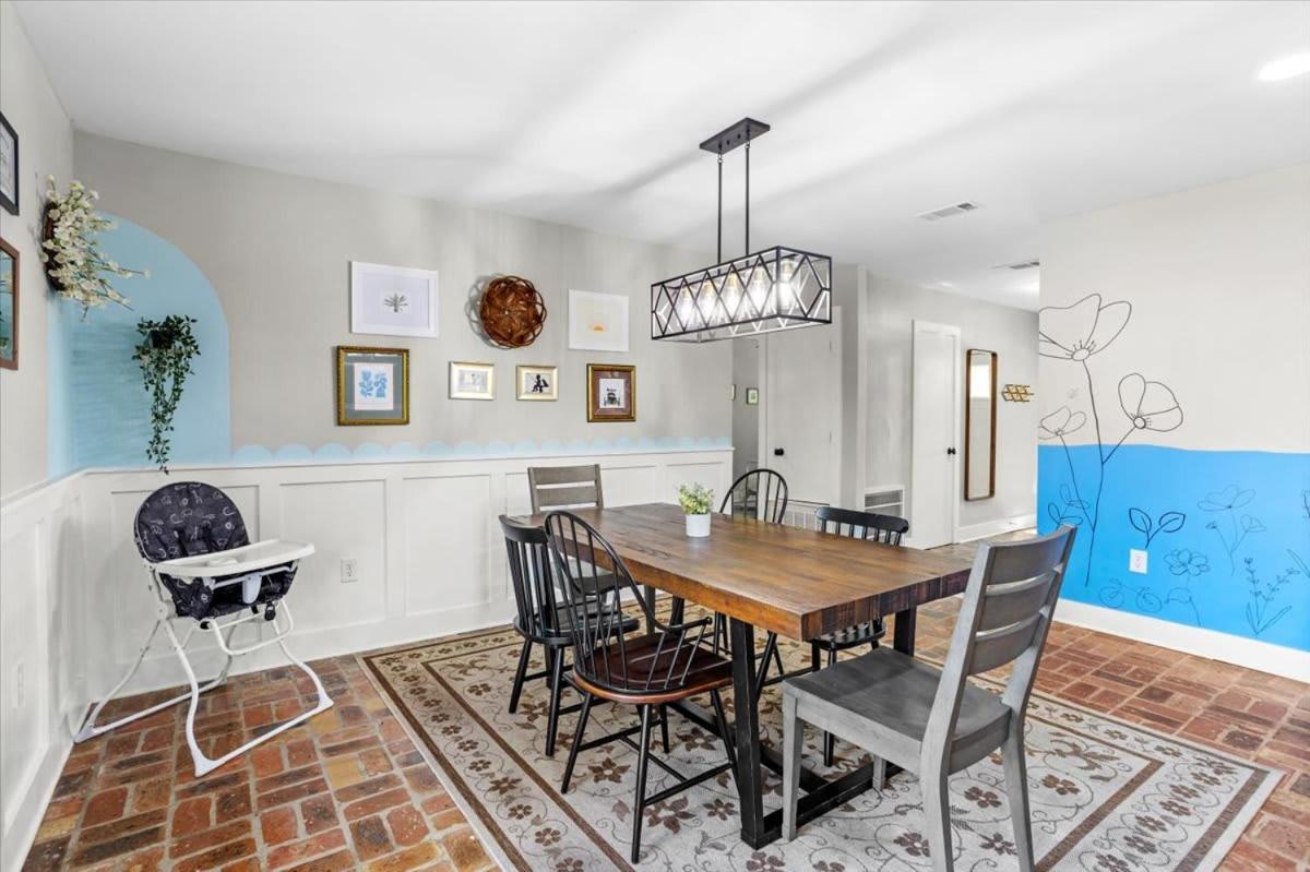 Ranch Home Gem 5Br Home Sleeps 12 With Game Room Gulfport Buitenkant foto